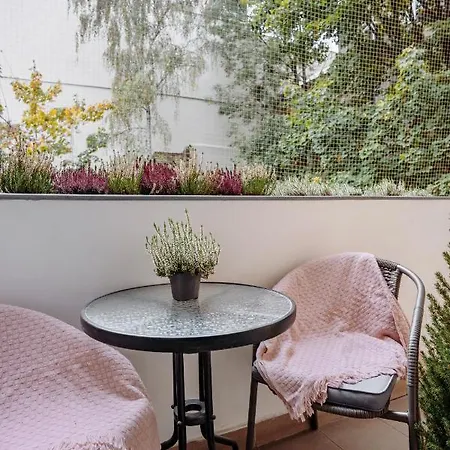 Apartamento Tomasza 25 *